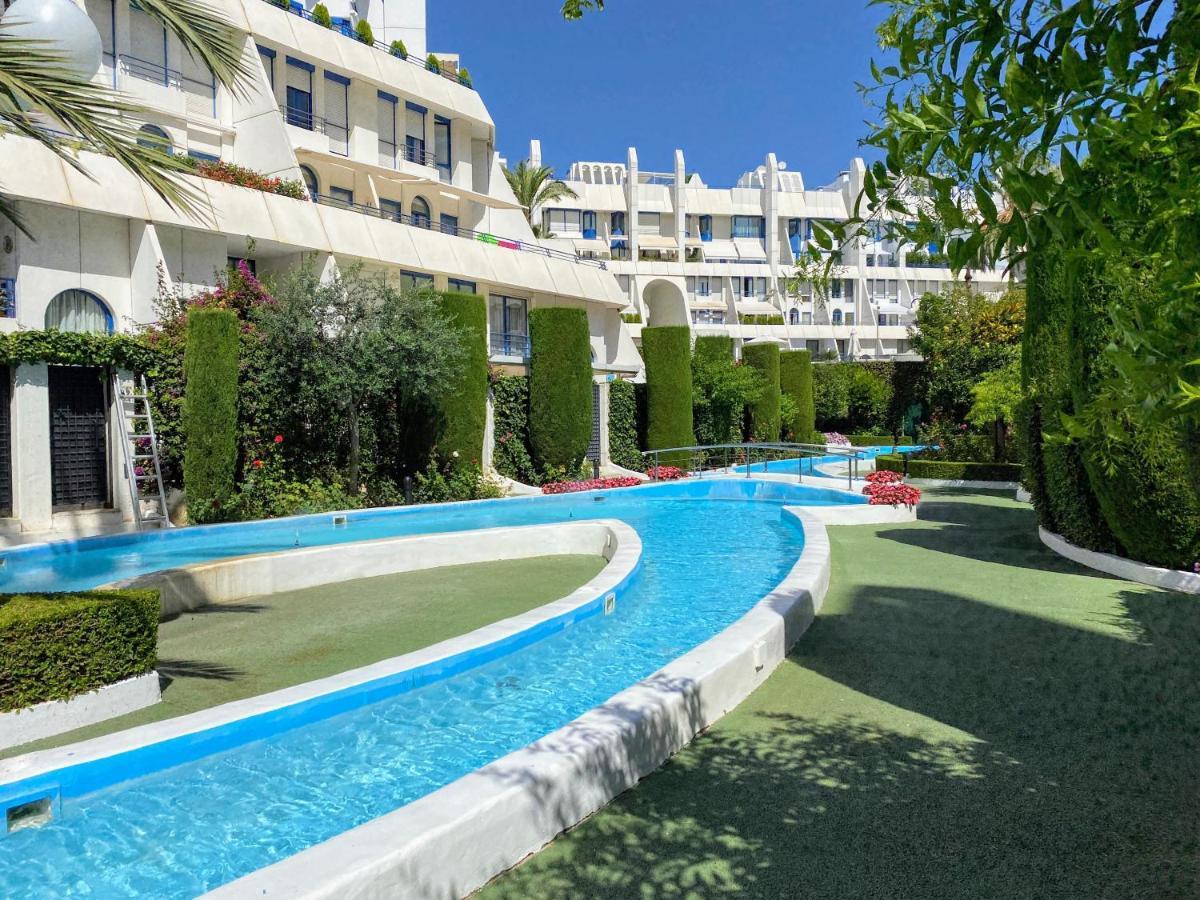 House - Eaw Homes Apartamento