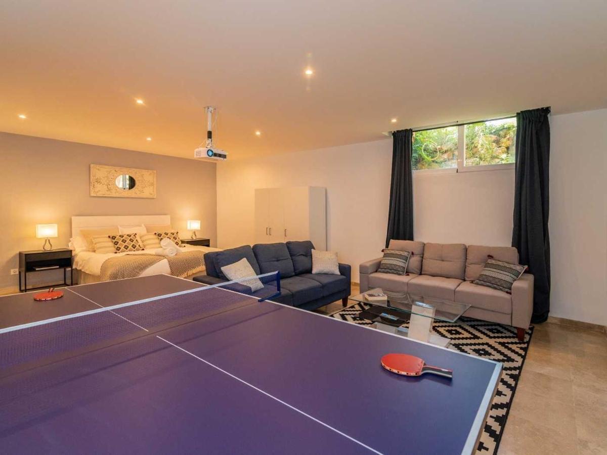 Vacation I El Calvario Villa, Cinema, Pool, Andalusian Garden, Top Location In Old Town Marbella