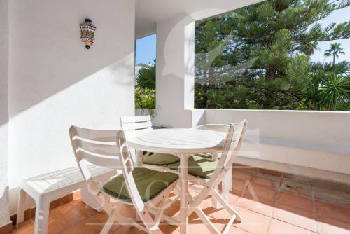 Aparthotel Jardines De Golondrinas 4*