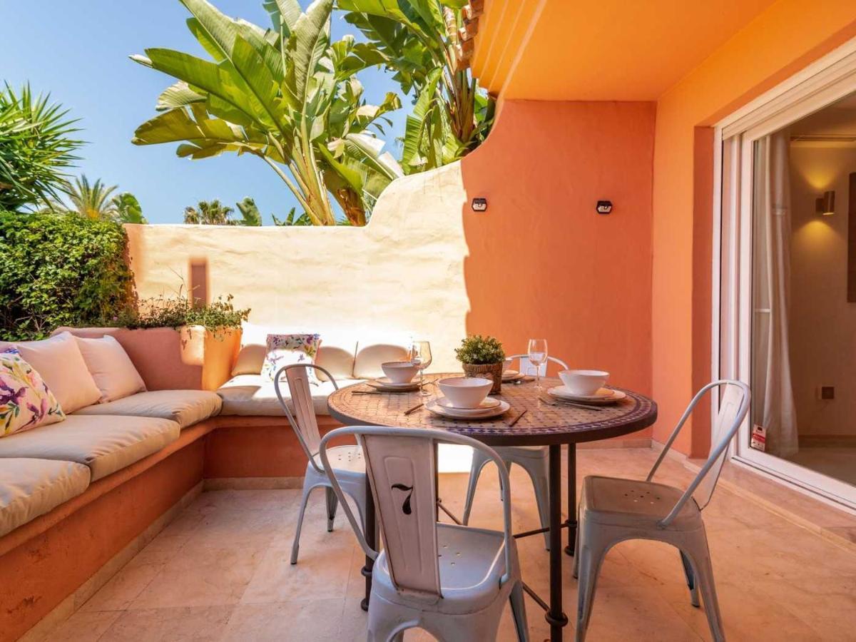 Vacation I El Calvario Villa, Cinema, Pool, Andalusian Garden, Top Location In Old Town Villa Marbella