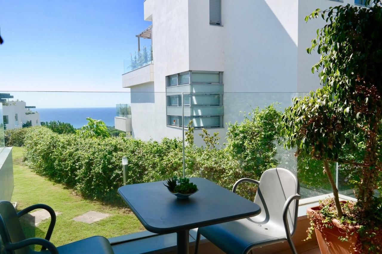 Luxurious Vacational With 3 Bedrooms And Pool At Cabopino Golf By Solrentspain