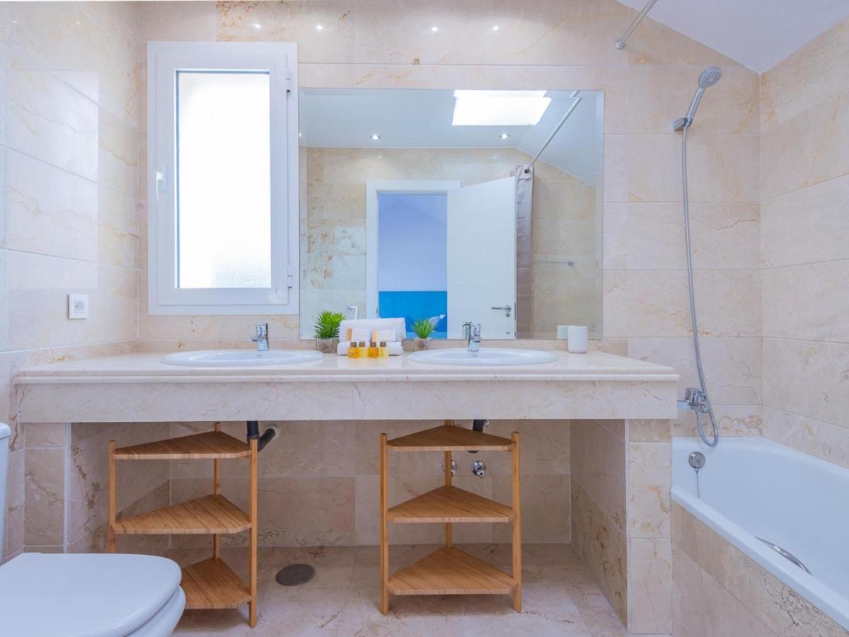 Apartamento Vacation Los Pinos: Elegant Golf Retreat Near Puerto Banus