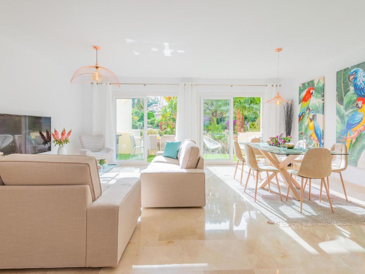 Vacation Los Pinos: Elegant Golf Retreat Near Puerto Banus