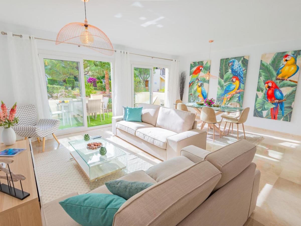 Vacation Los Pinos: Elegant Golf Retreat Near Puerto Banus Apartamento