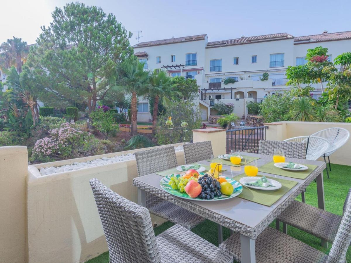 Vacation Los Pinos: Elegant Golf Retreat Near Puerto Banus Marbella