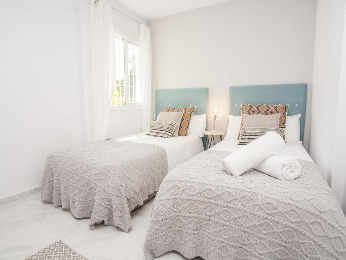 Vacation I Relax In Andalusian Gardens, Big Sunny Terrace Apartment Marbella