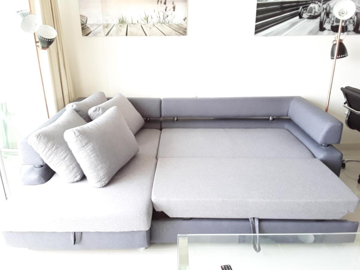 136 A First Line Sleeps 6 Apartment *