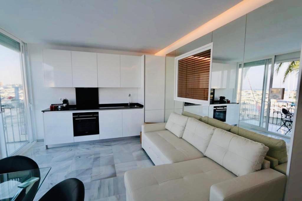 First Line Puerto Banus Harbour, 3 Bedroom Luxury Apartment, * Marbella