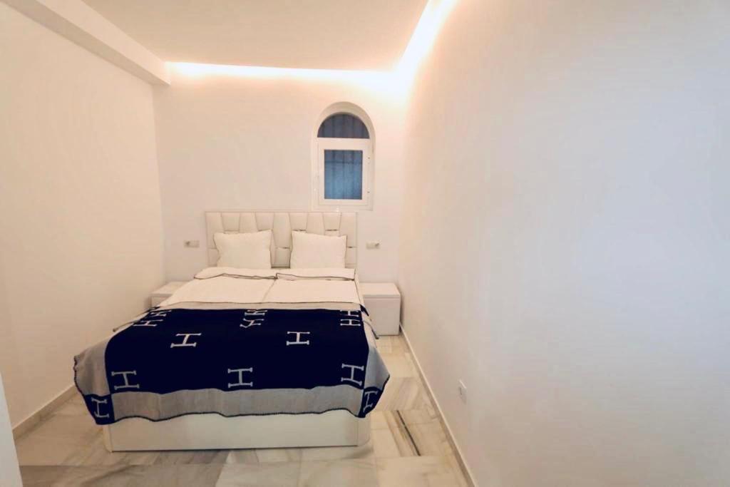 Appartement First Line Puerto Banus Harbour, 3 Bedroom Luxury Apartment, Marbella