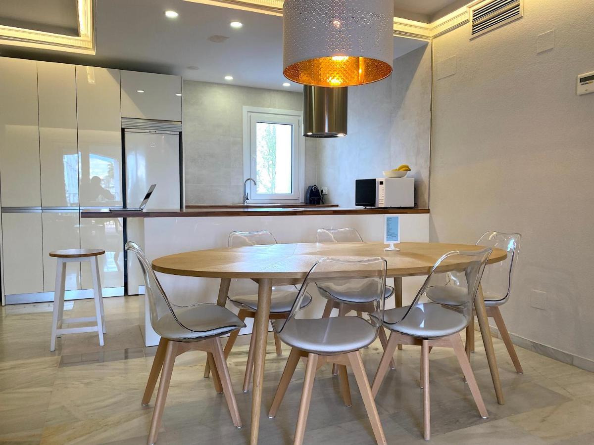 Puerto Banus. Urb Jardines Del Puerto. For Up To 6 Apartamento Marbella