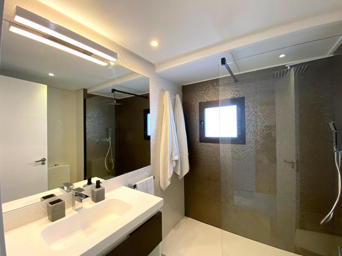 Puerto Banus. Urb Jardines Del Puerto. For Up To 6