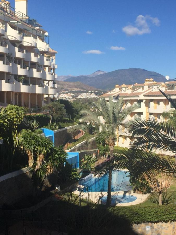 Walking Distance To Puerto Banus Sea View Appartement