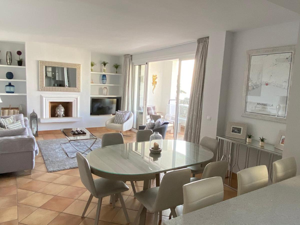 Jardines De Golondrinas With Sea Views