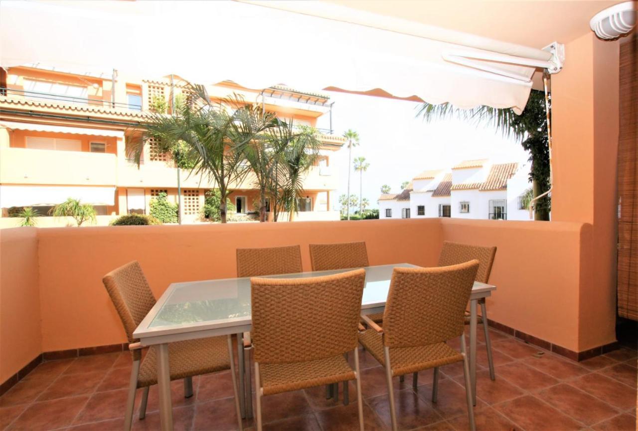 Beachfront La Jacaranda * Marbella