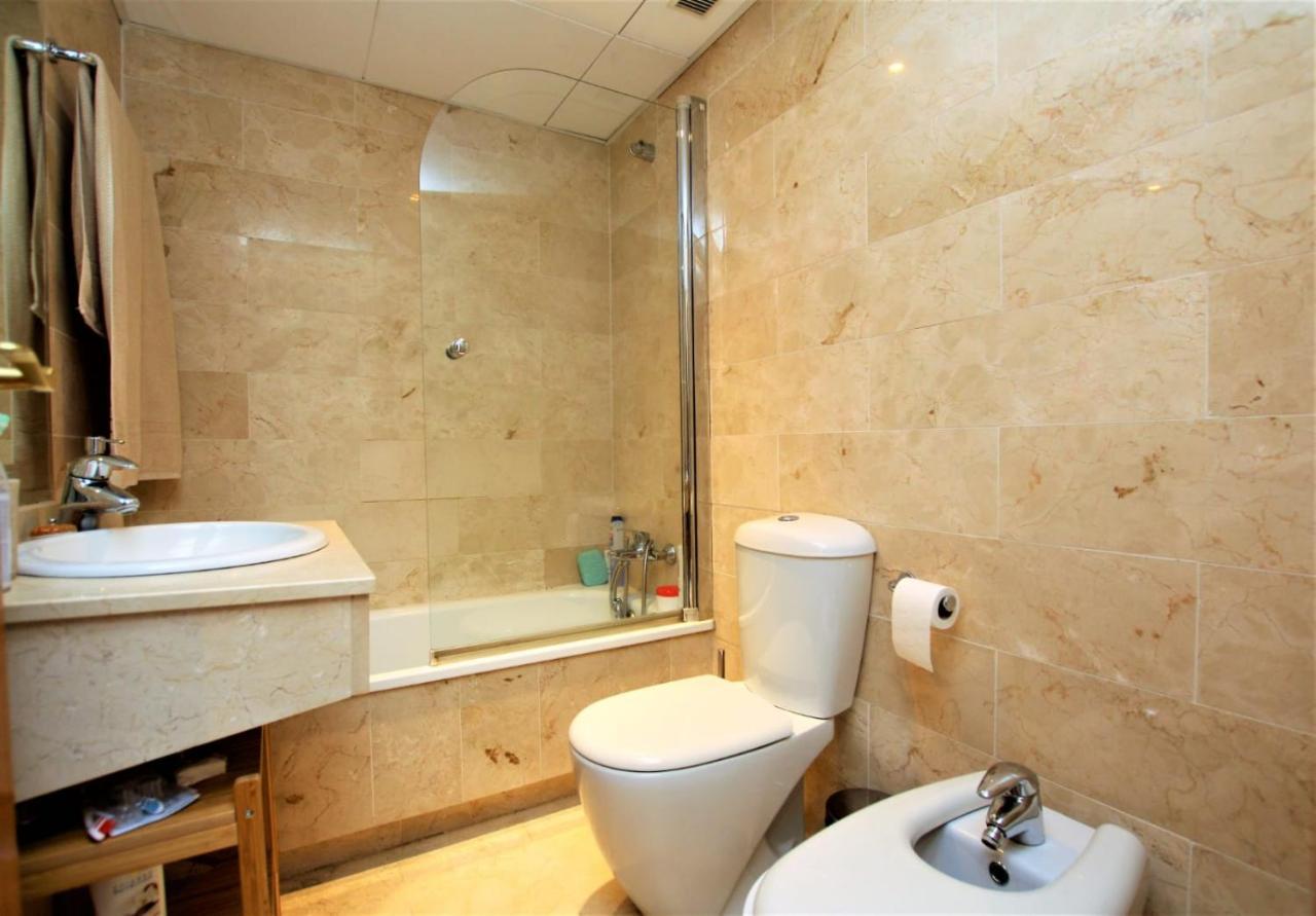 Apartment Beachfront La Jacaranda *