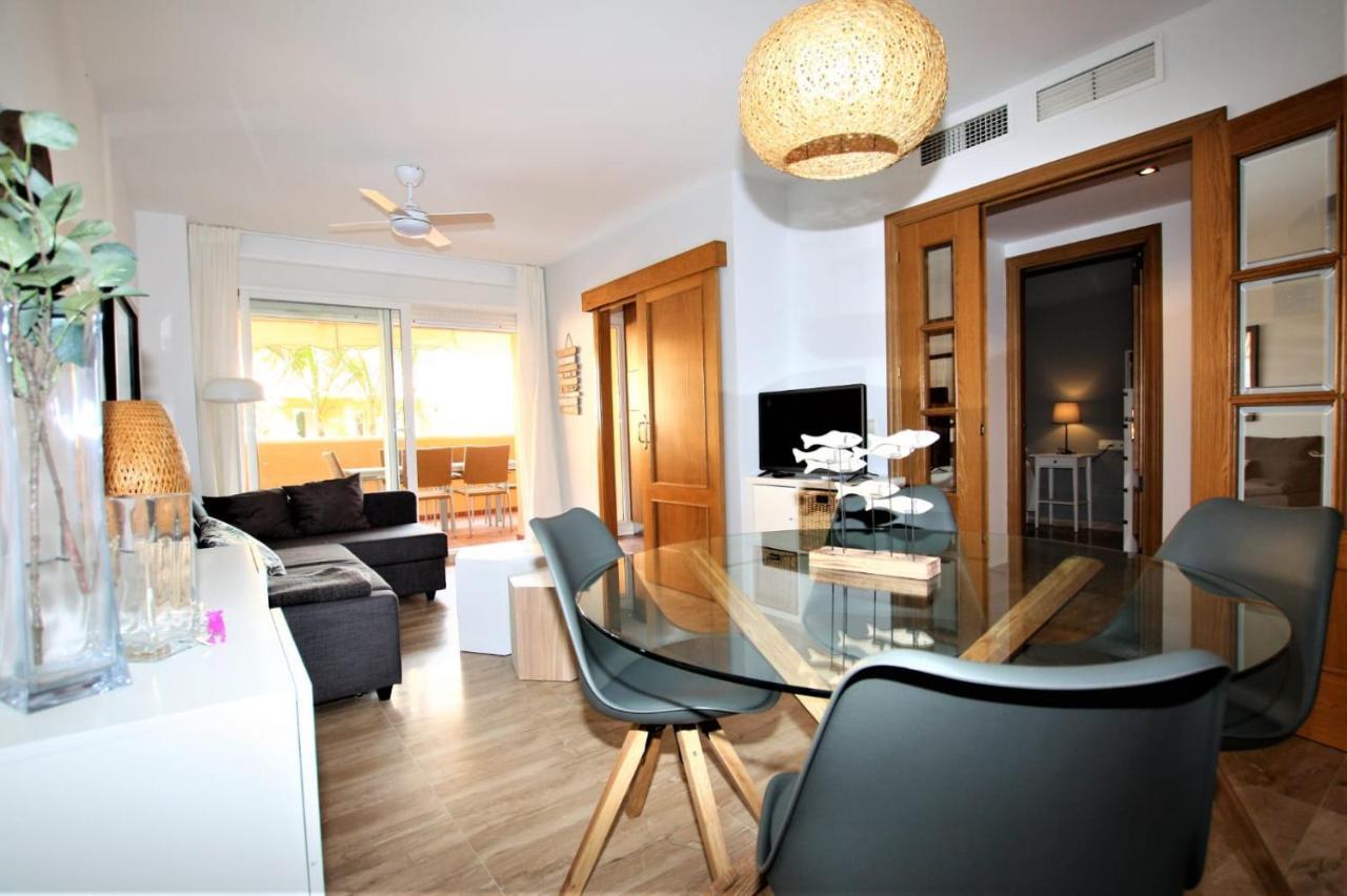 Beachfront La Jacaranda Apartment