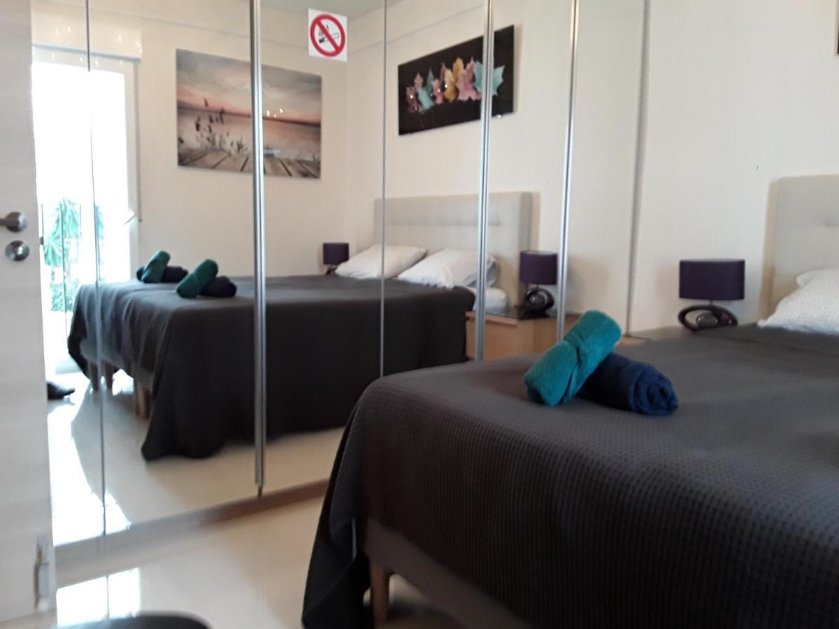 136 A First Line Sleeps 6 Apartment *