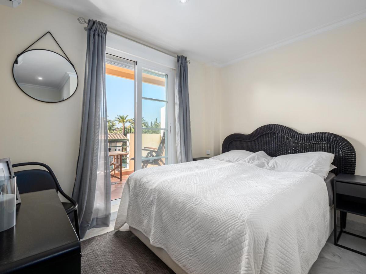 Beautiful 2 Bed With Amazing Views - Rdr203 Apartment Marbella
