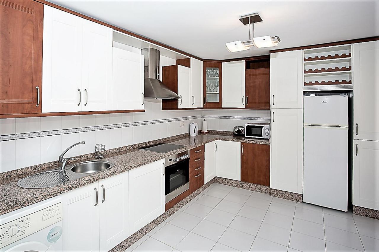 R5 Penthouse In Elviria