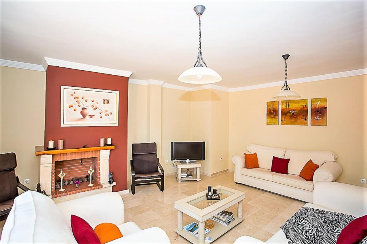 R5 Penthouse In Elviria Marbella