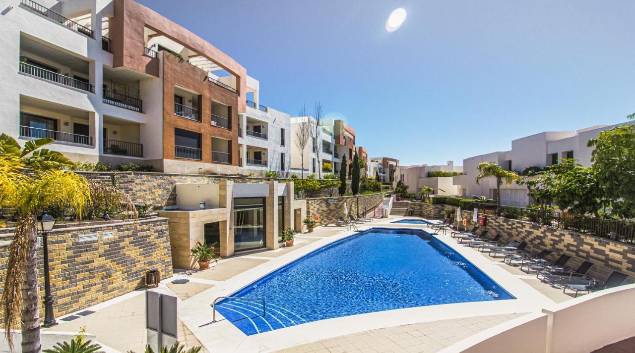 Samara Gym Jacuzzi Pools Apartment