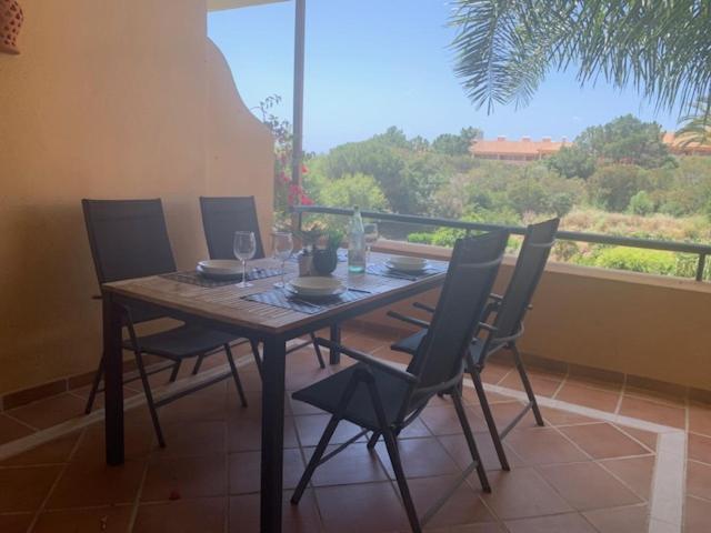Golf & .apto 2 Bedroom Santa Maria Golf Apartment *