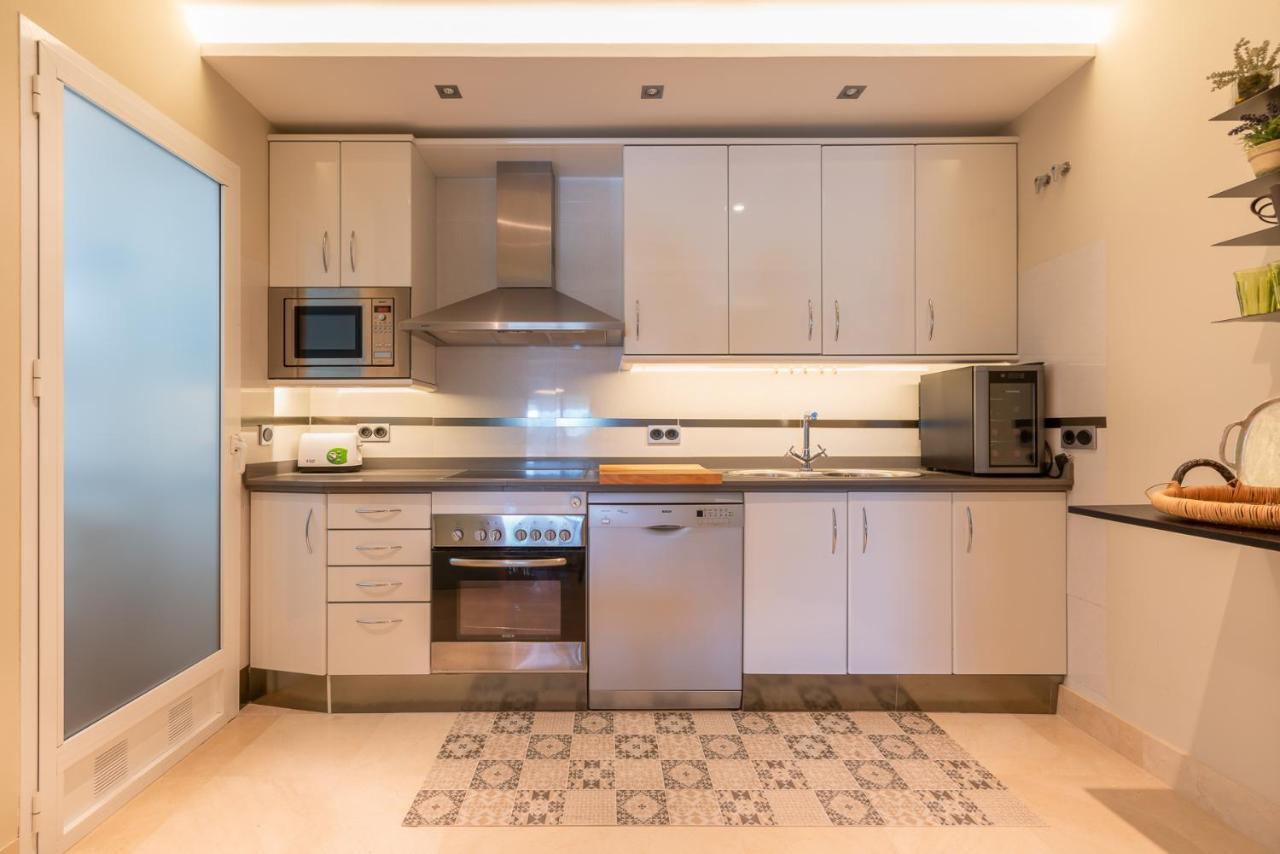Exclusive 2 Beds On Promenade * Marbella