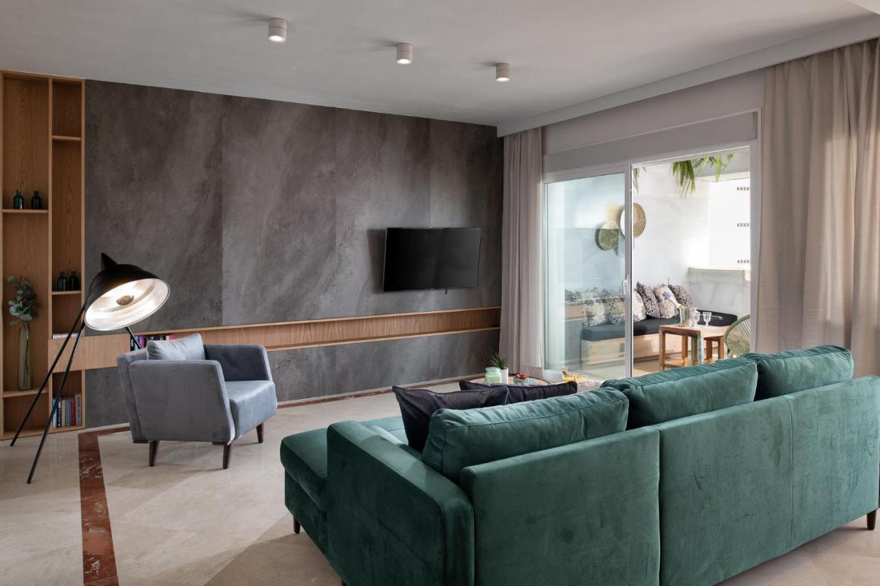 Beachfront With Sea View Apartment Marbella