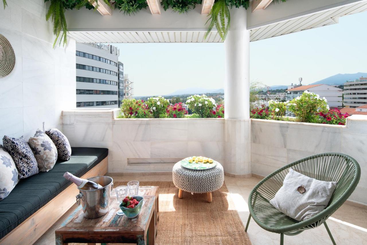 Beachfront With Sea View Apartment