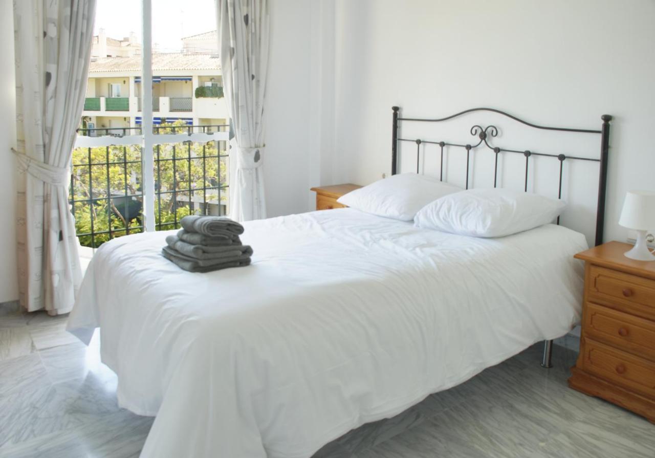 Great 2 Bedroom Near Puerto Banus *