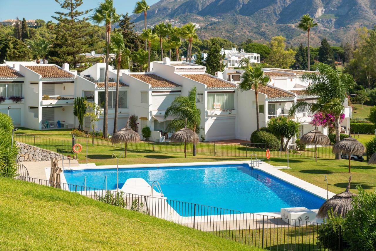 Appartement Duplex In Nueva Andalucia, Golfers Paradise