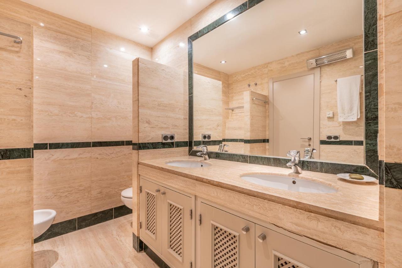 Exclusive 2 Beds On Promenade * Marbella
