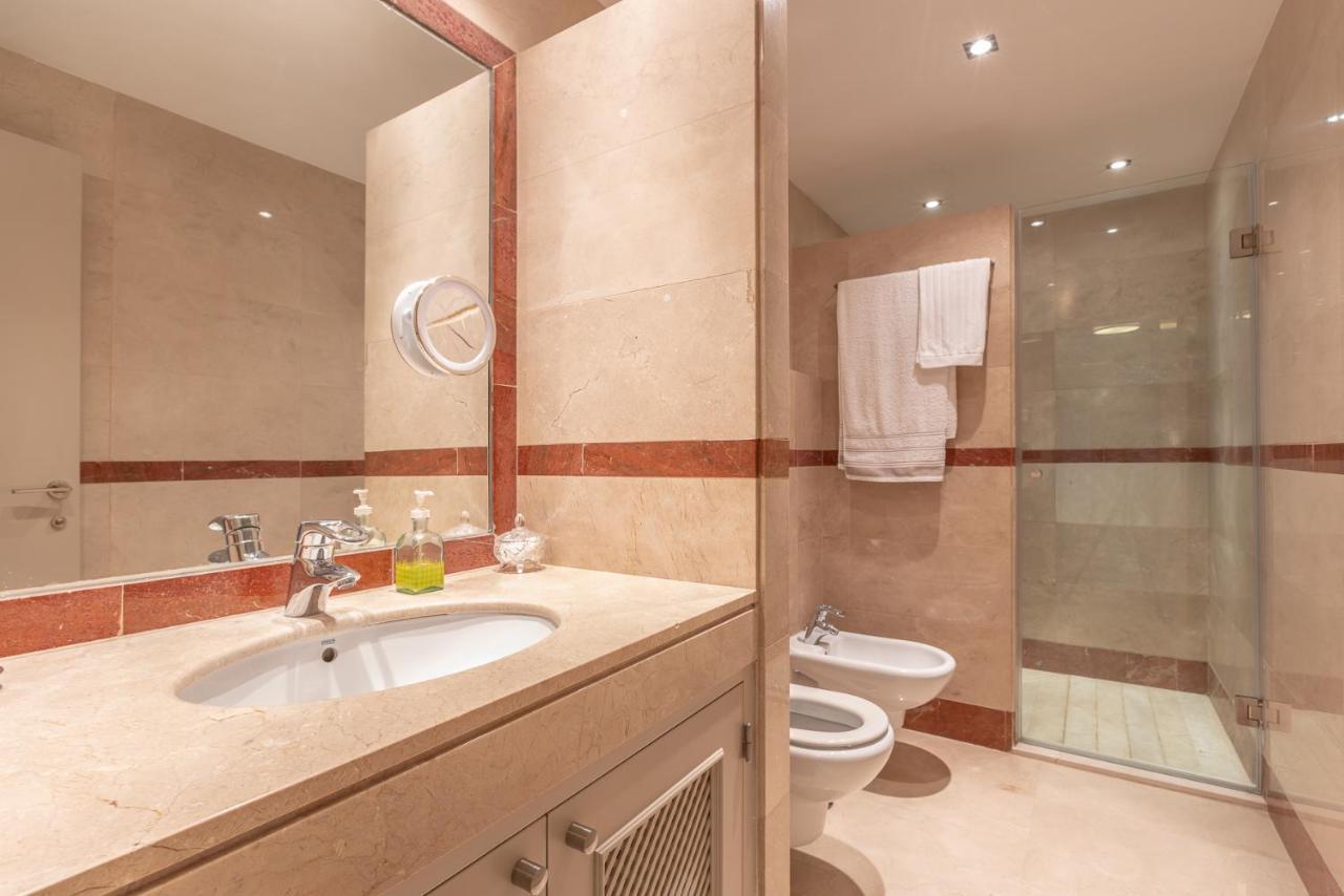 Exclusive 2 Beds On Promenade Marbella