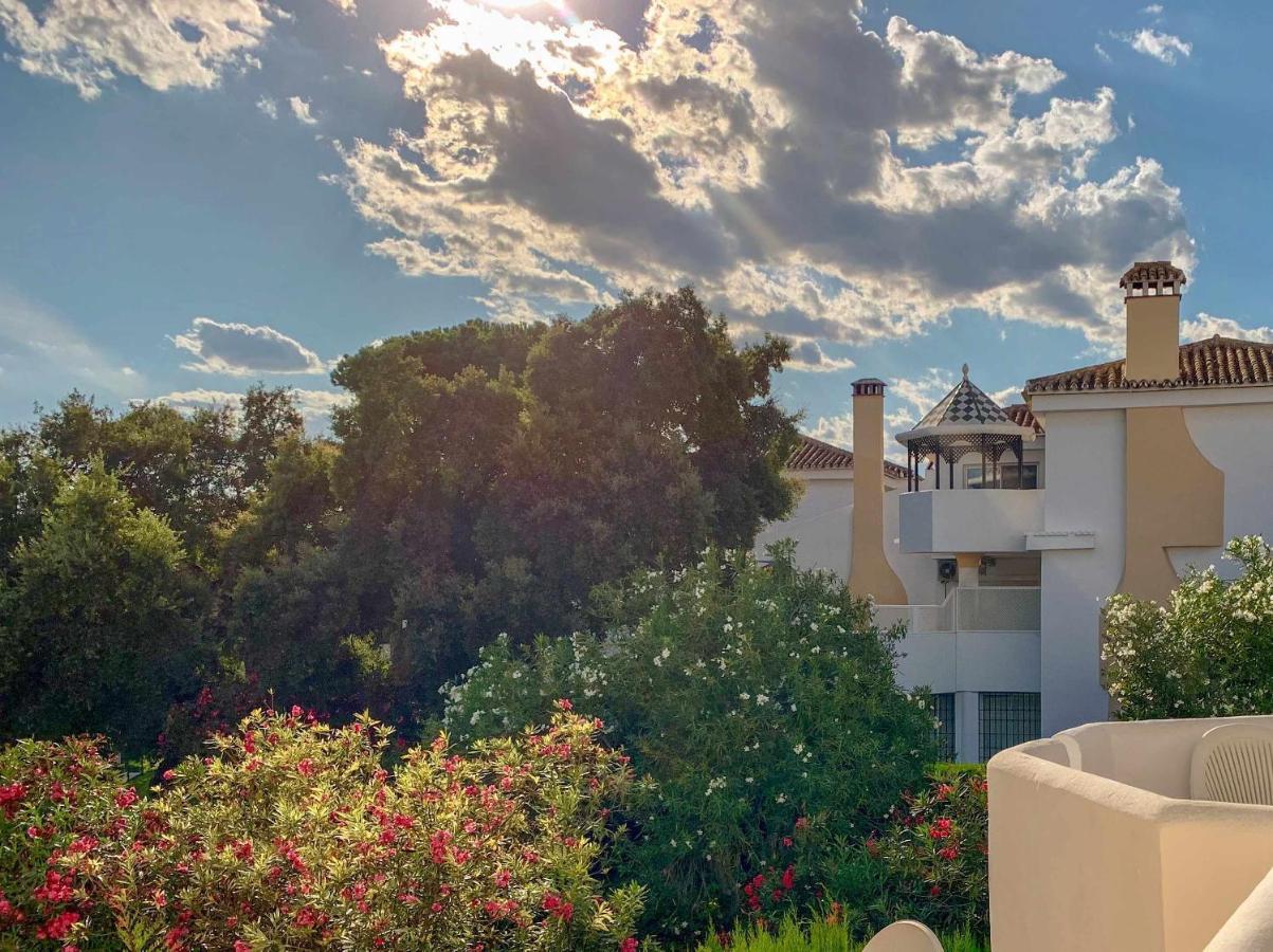 Luxury Apartm Brand Newswimming Poolgolf Marbella