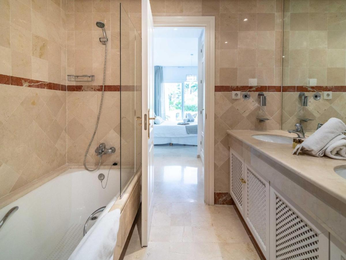 Apartment Vacation I Jardines De Ventura Del Mar, Walk To Puerto Banus Marina, A Minute From The Beach, Groundfloor, Family Friendly And Pool Marbella