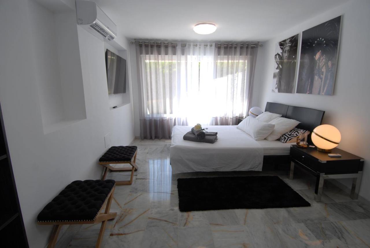 Little Paradise Close To La Sala In Puerto Banus / Quiet Pousada *