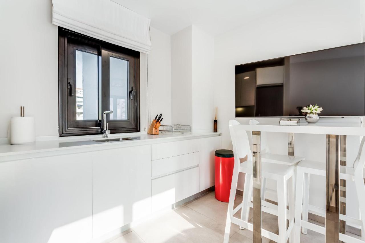 By Riva - Chic, Contemporary In Puerto Banus Gardens Apartamento *