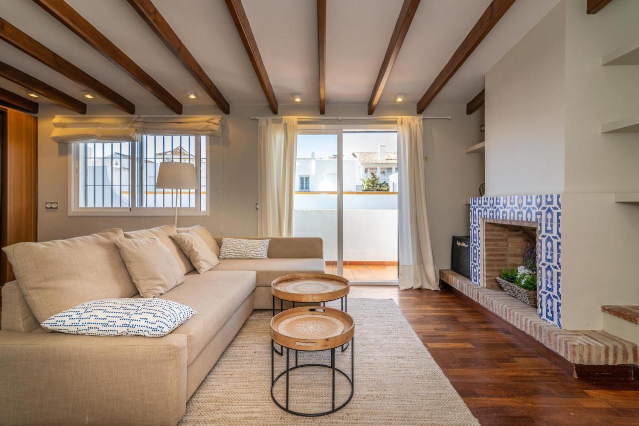 Holiday home Marbellamar Whispers Of Sun And Sea Breeze *