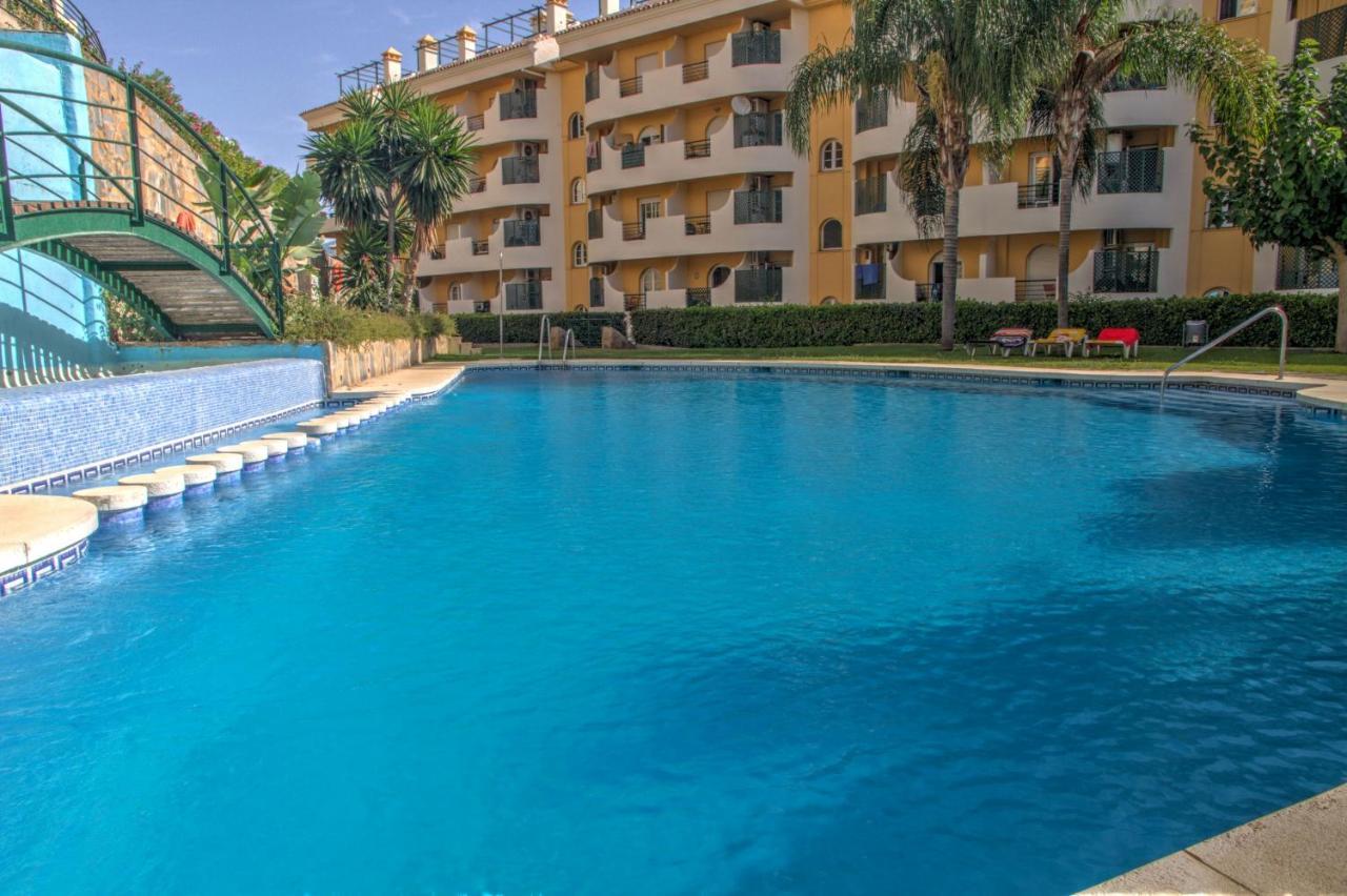 Puerto Banus Senorio De Aloha 3 Bed With Seaviews Apartment *