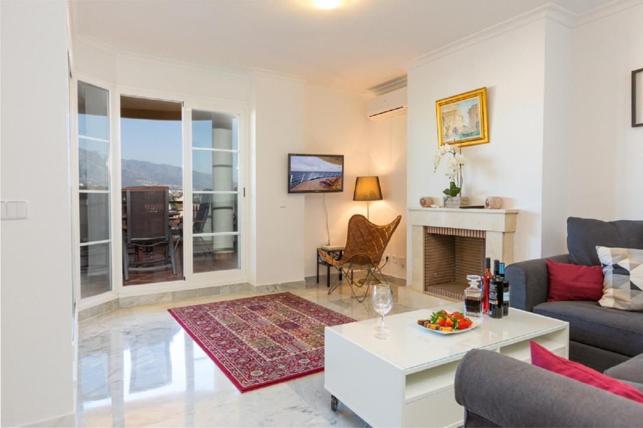 Puerto Banus Senorio De Aloha 3 Bed With Seaviews *