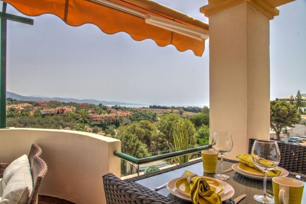 Apartamento In Senorio De Aloha With Sea Views *