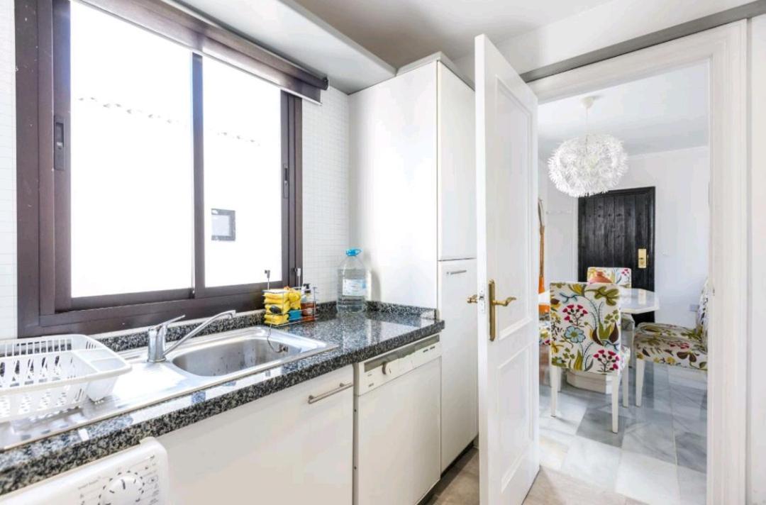 3 Bed Penthouse In The Heart Of Puerto Banus & Pool Apartment