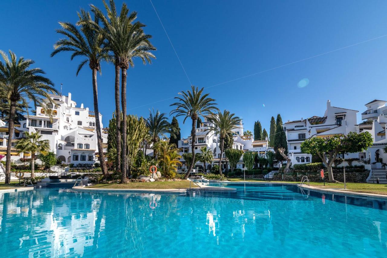 Newly Renovated 3 Bedroom Next To Puerto Banus Marbella