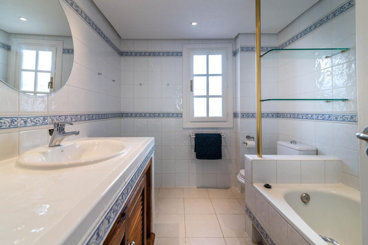 Newly Renovated 3 Bedroom Next To Puerto Banús Marbella
