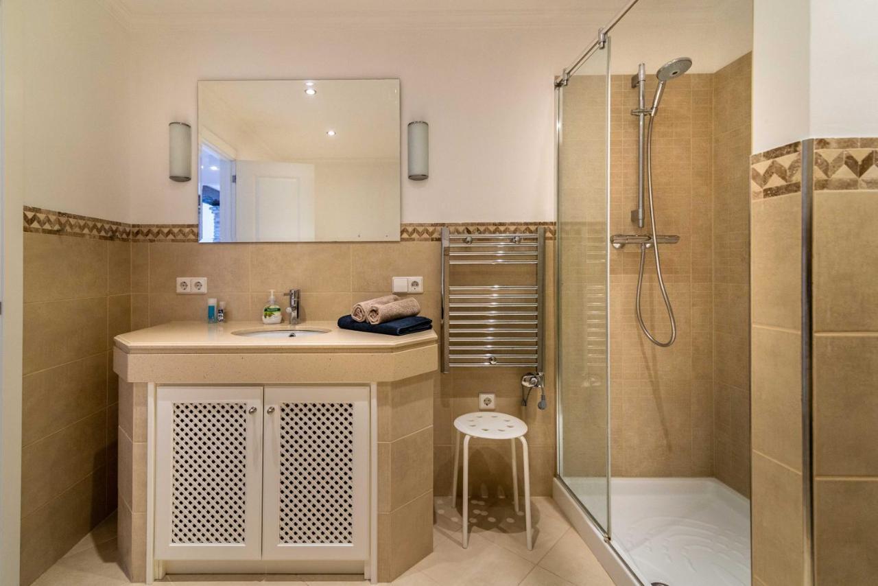Newly Renovated 3 Bedroom Next To Puerto Banús Marbella
