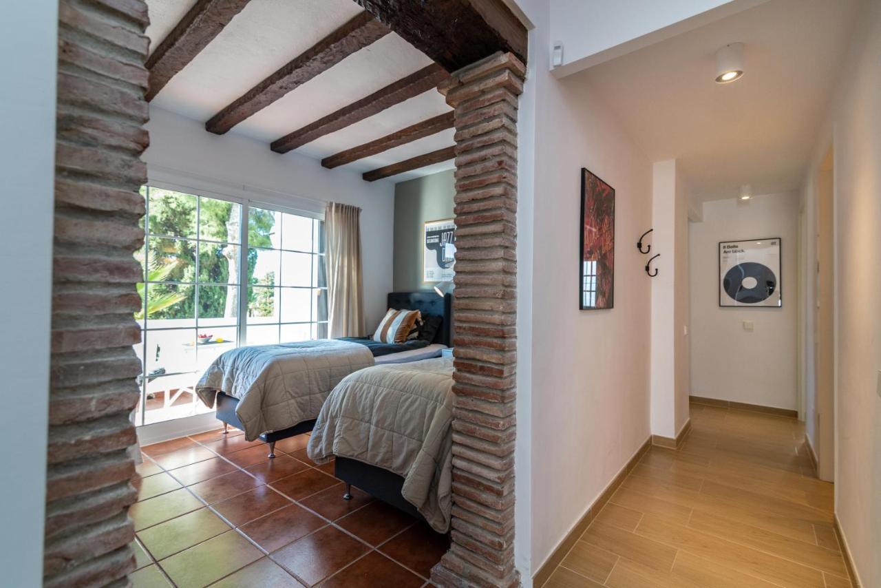 Newly Renovated 3 Bedroom Next To Puerto Banús Apartamento