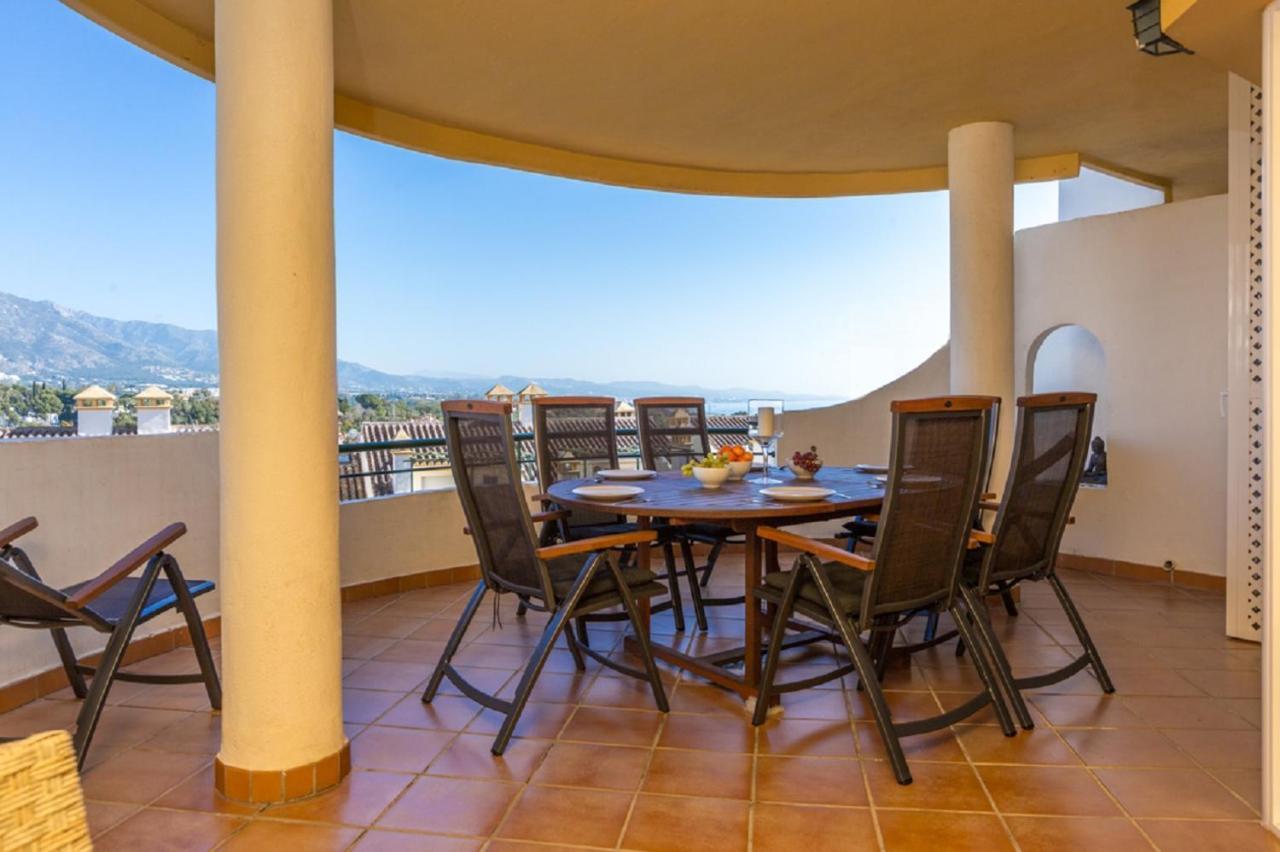Puerto Banus Senorio De Aloha 3 Bed With Seaviews *