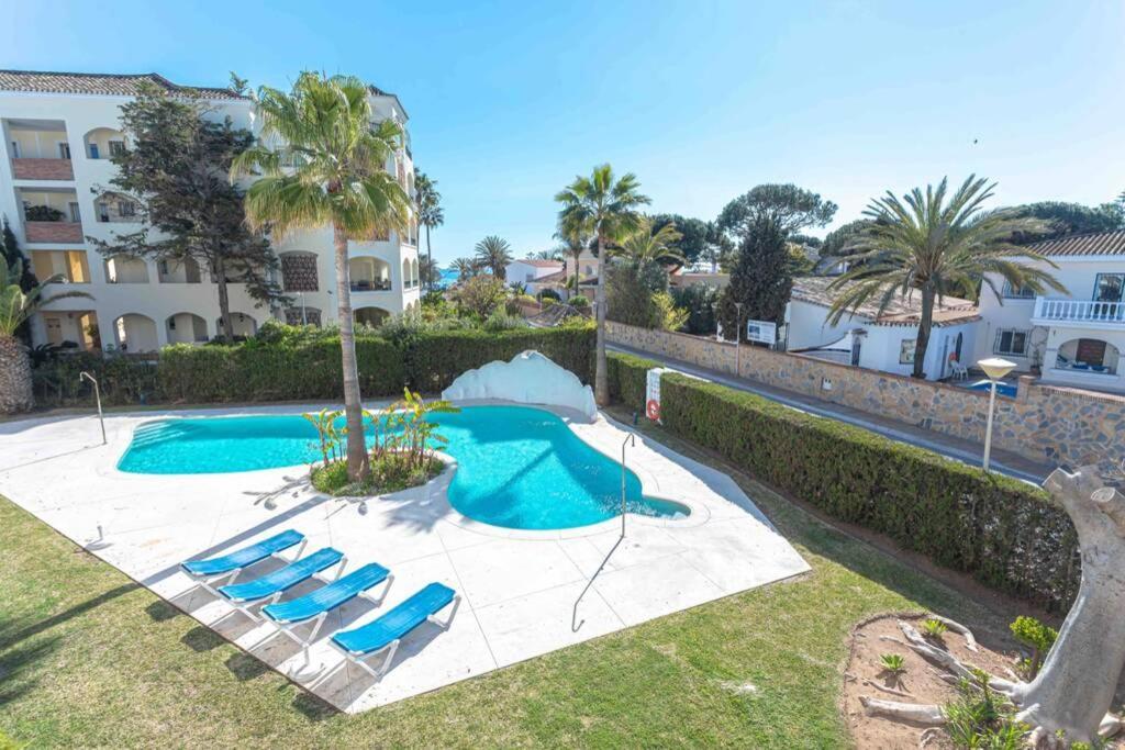 Brigth Apartment/2bed/2bath/100m Beach/sea Views * Marbella