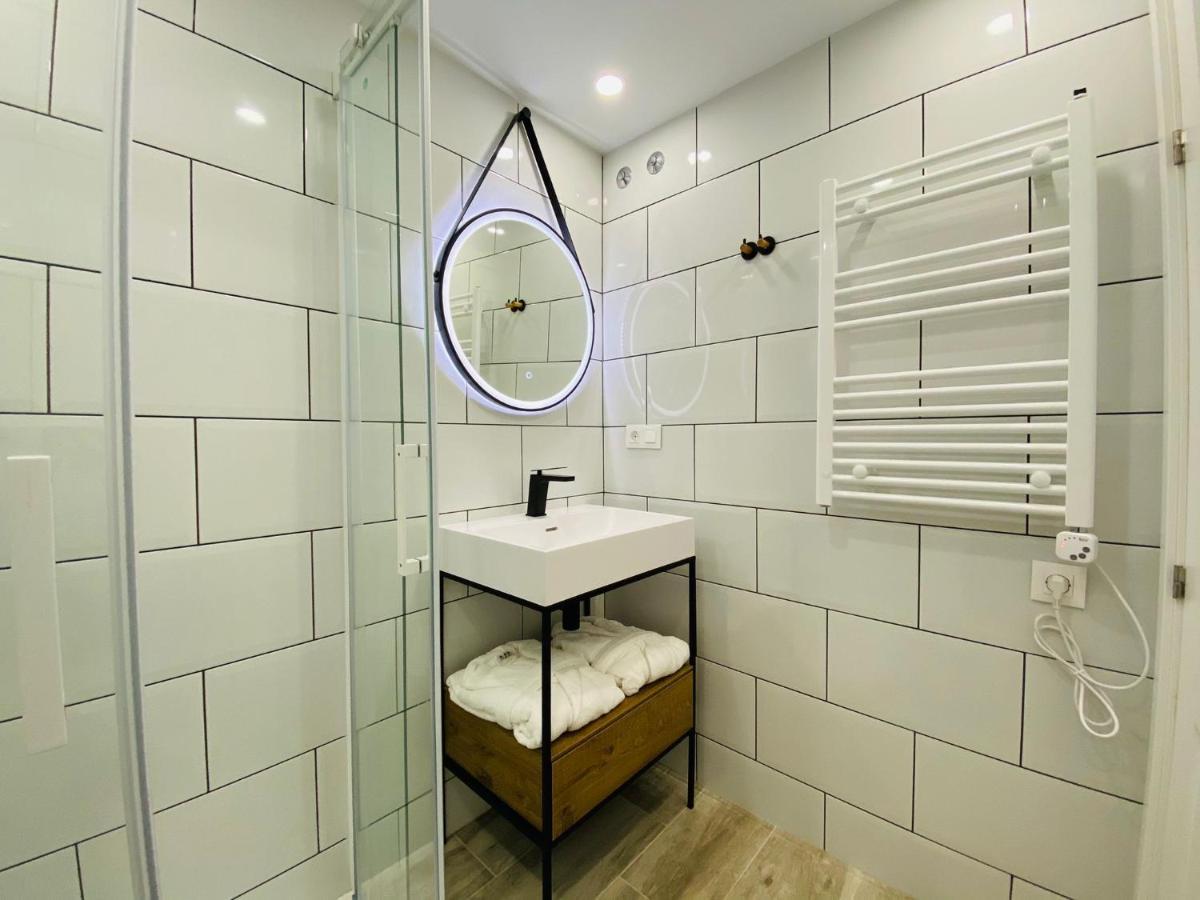 Apartments With Tropical Garden And Sea Water Pool Apartment *