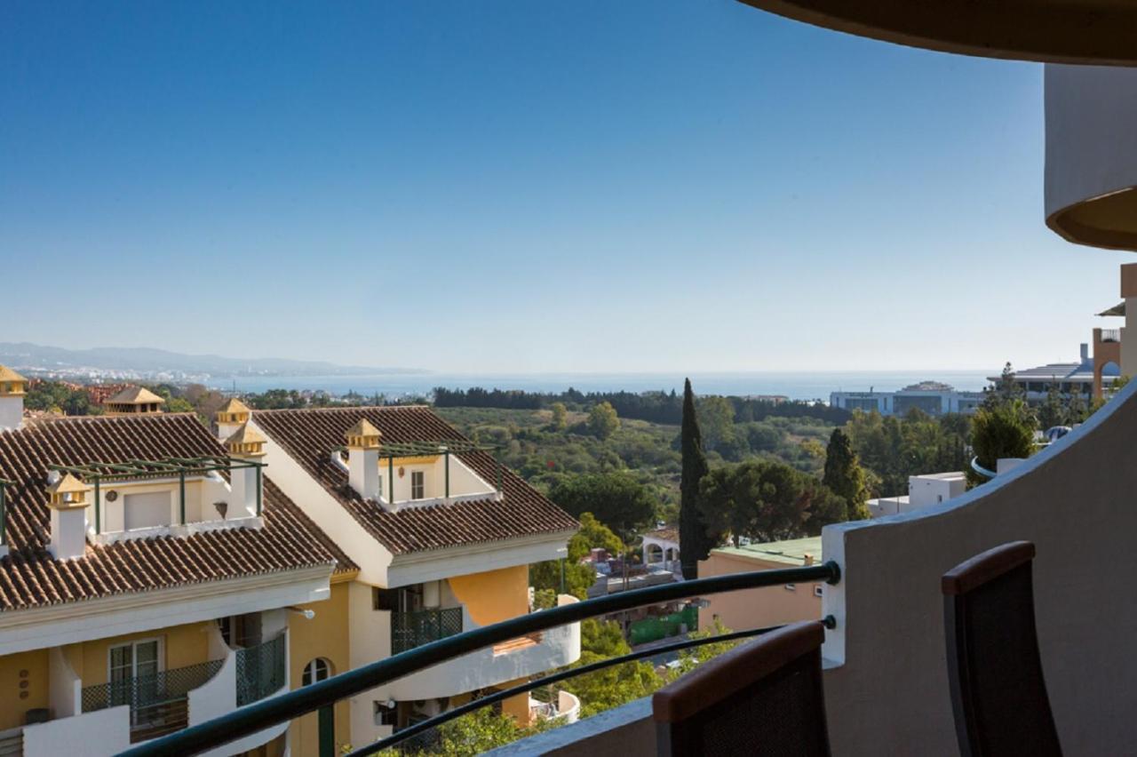 Puerto Banus Senorio De Aloha 3 Bed With Seaviews Marbella